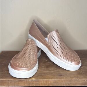 Crocs Citilane Roka Metallic Women’s 11 Perforated Water Shoes Slip On Clogs